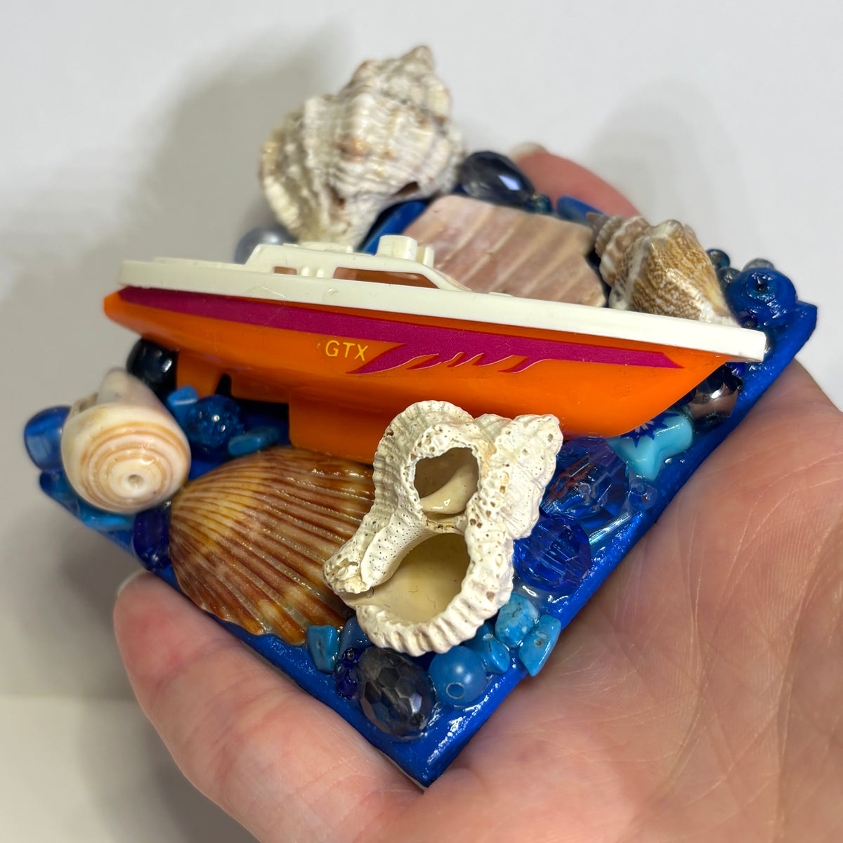 Speedboat 3D Assemblage Magnet