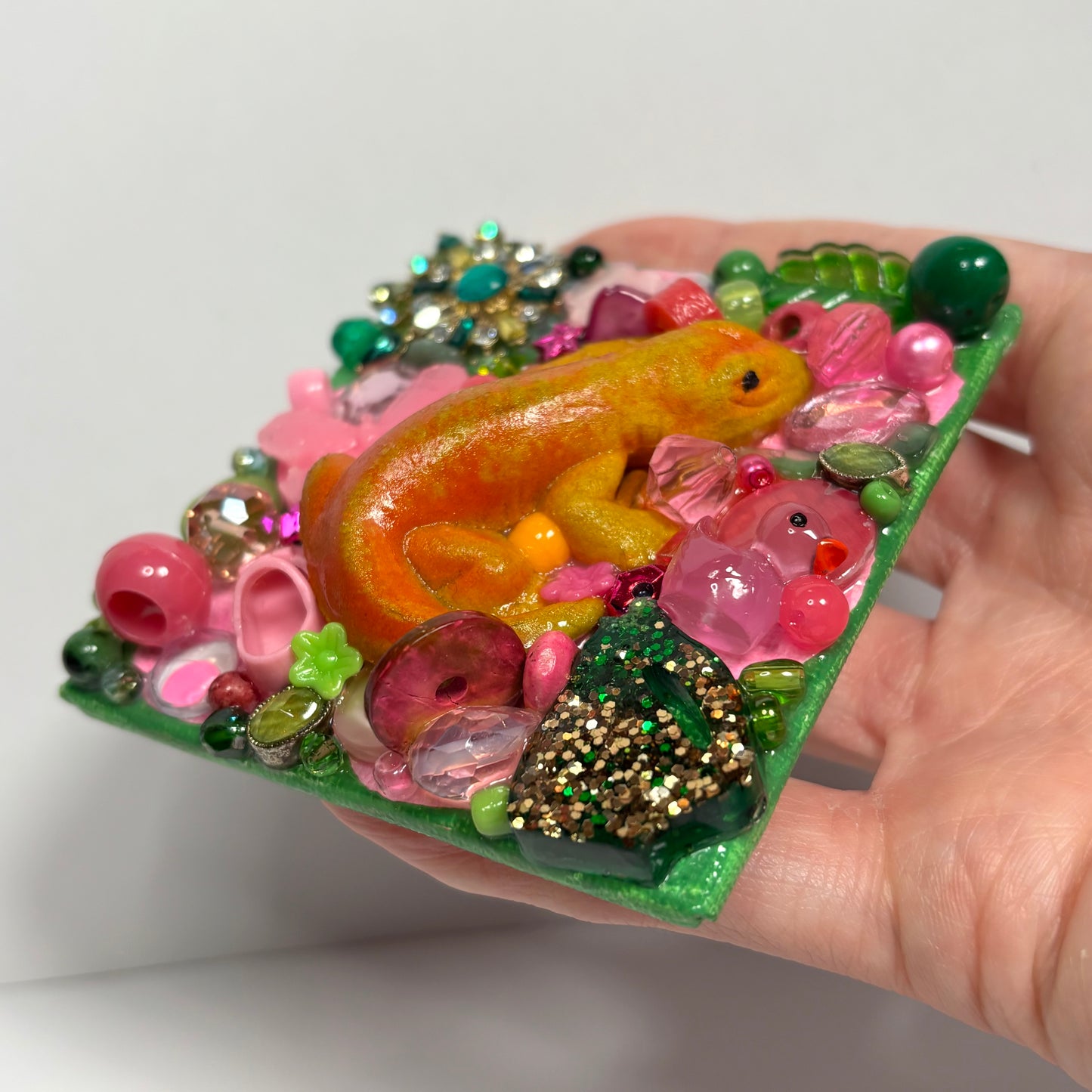 Newt 3D Assemblage Magnet