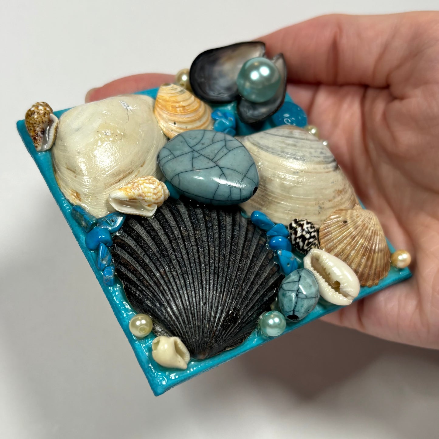 Seashore 3D Assemblage Magnet