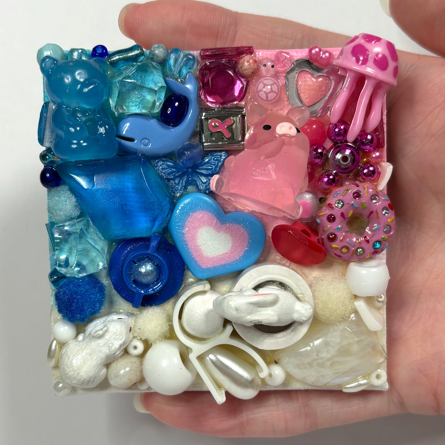 Dreamy 3D Assemblage Magnet