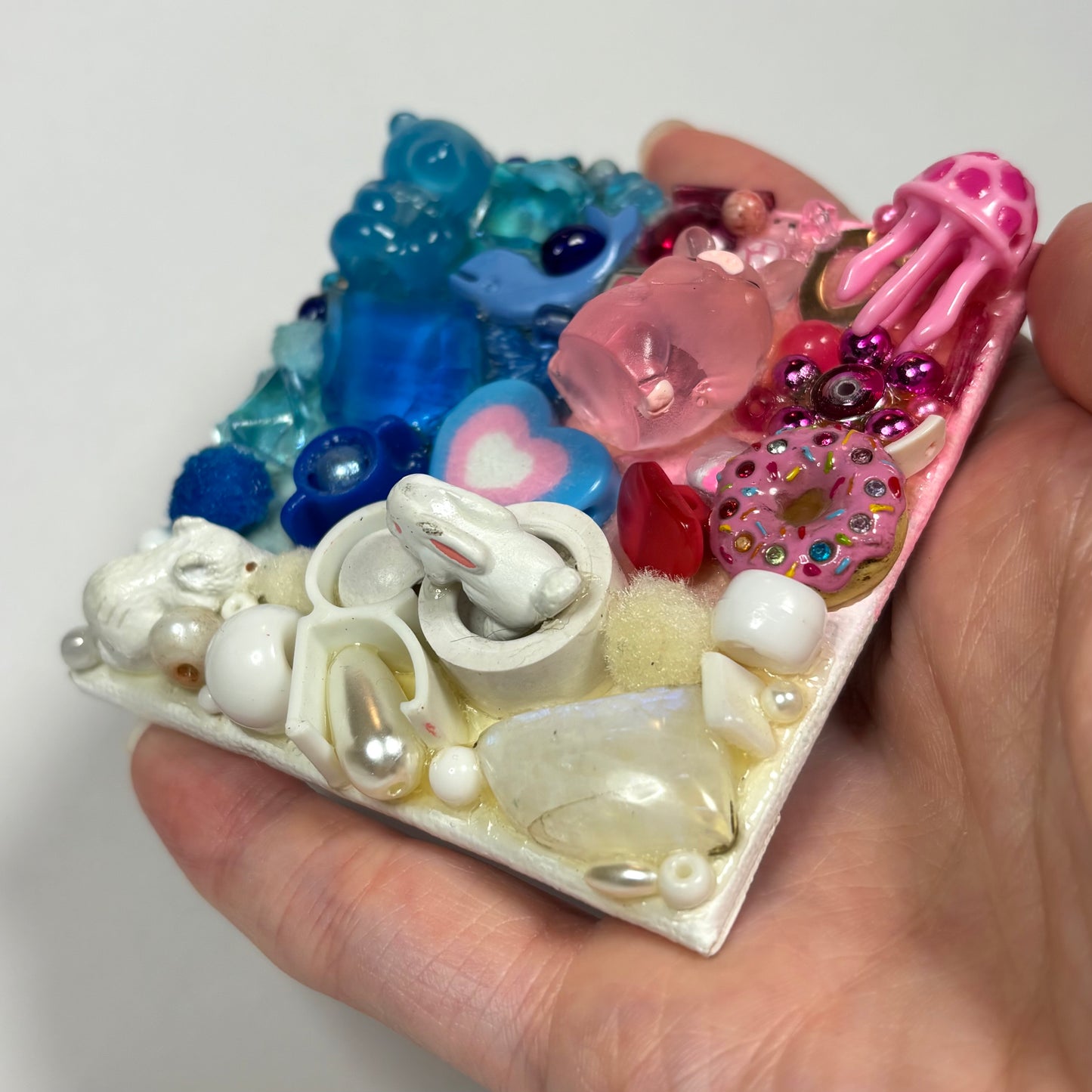 Dreamy 3D Assemblage Magnet
