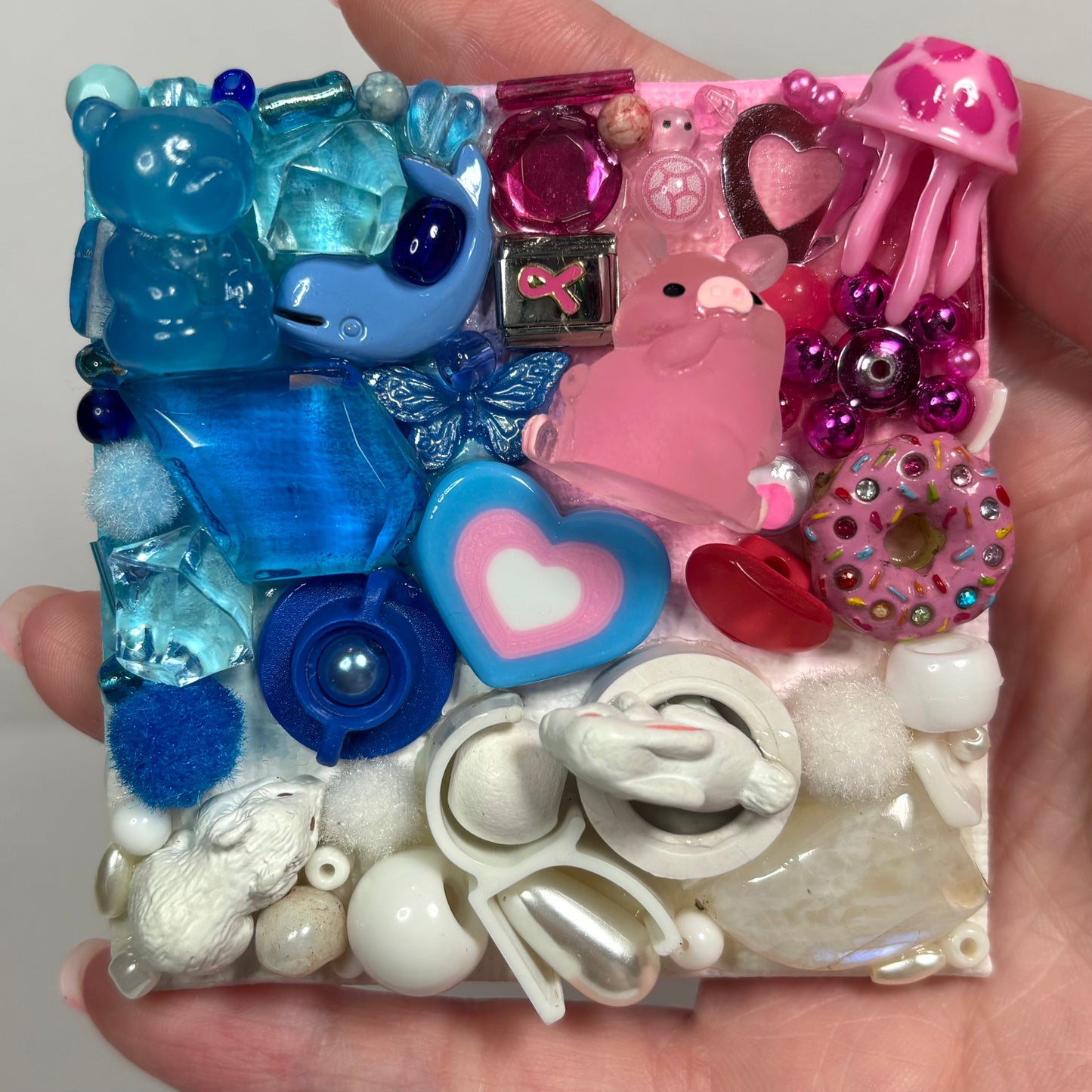 Dreamy 3D Assemblage Magnet