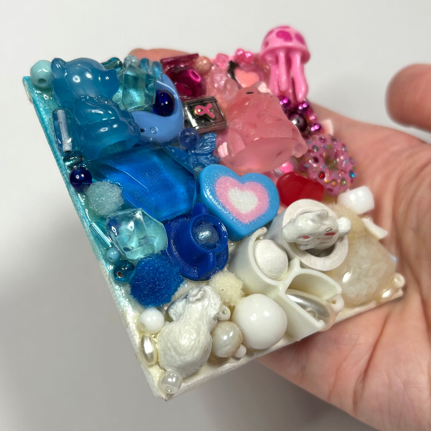 Dreamy 3D Assemblage Magnet